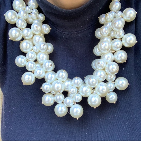 Faux Pearl Necklace - Picture 6 of 9